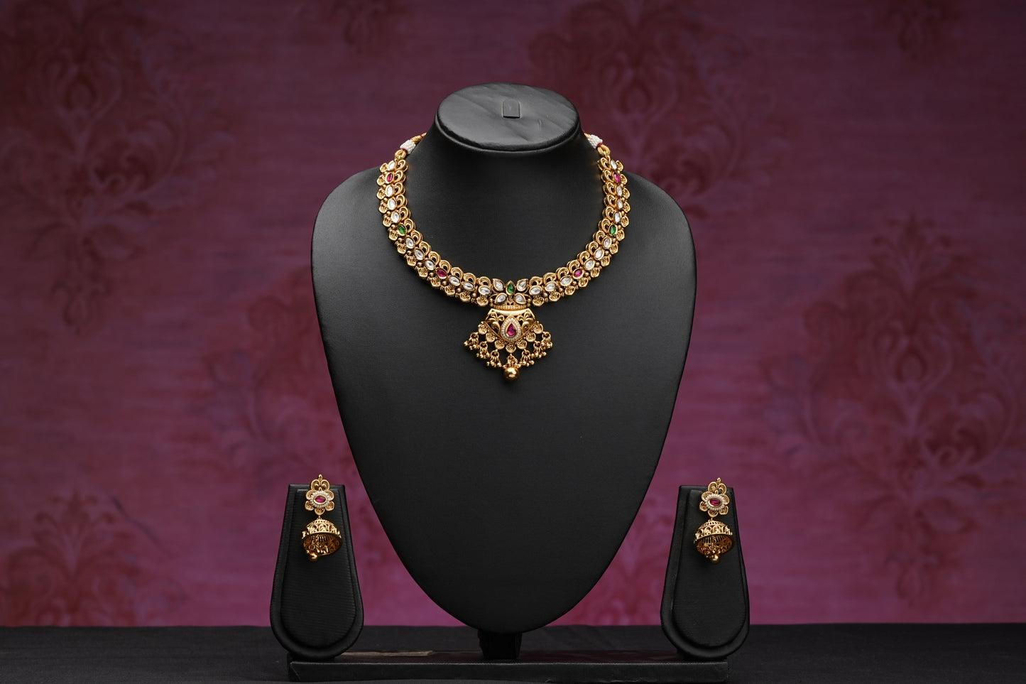 NJNS219 - Traditional Kundan Short Necklace set
