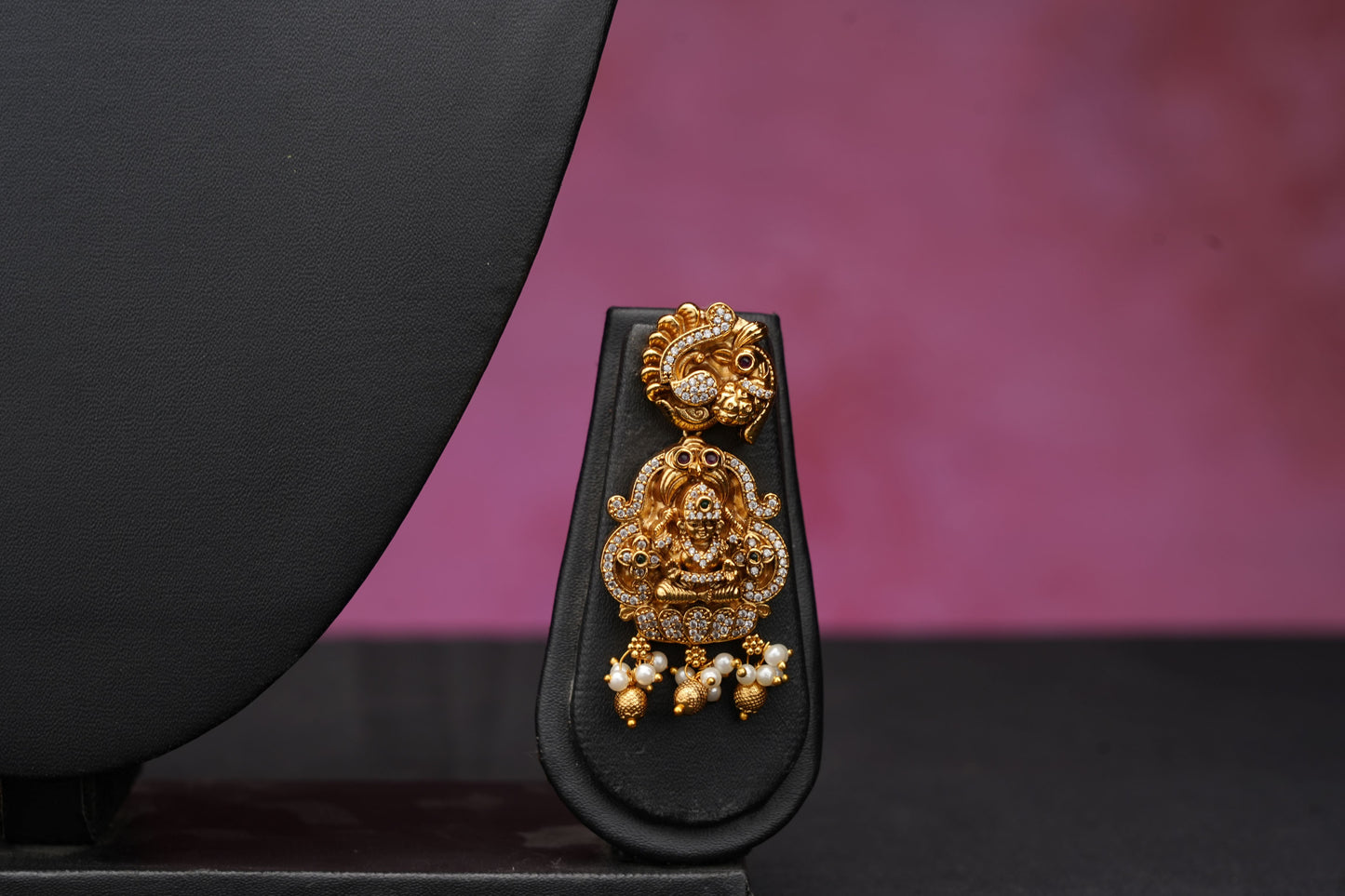 NJNS190 - Lakshmi themed Antique temple set