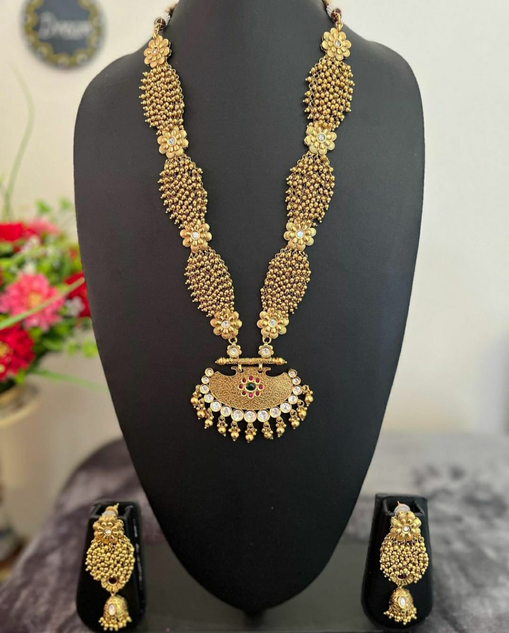 NJTS176 - Temple Long chain set (Flower)