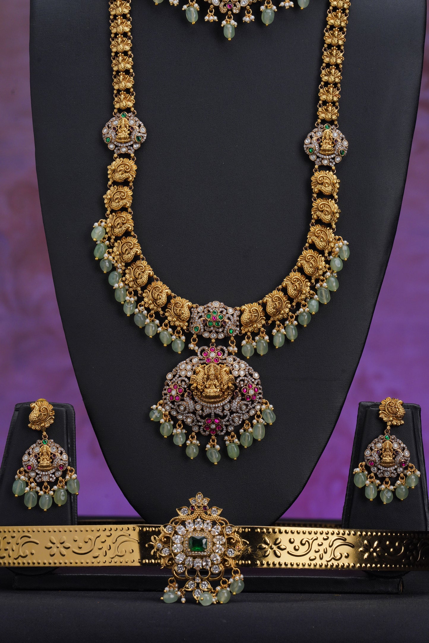 NJCM293 - Victorian and temple style Layered set