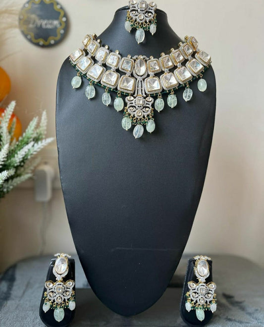 NJNS137 - Handmade Uncut polki Set